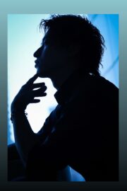Aoi (葵)