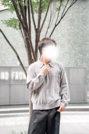 こう