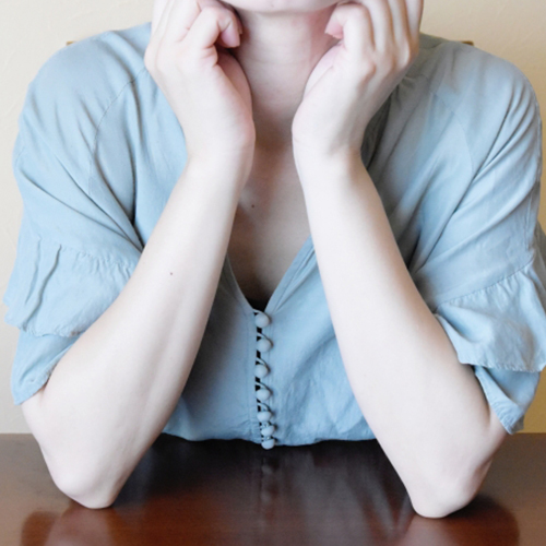 【あるある】思わず頷く「痛い手マン」の記憶