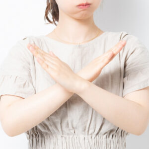 押す・つくはNG。「揺らす」刺激が正解