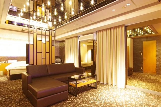 ブルーホテルシュープリーム（Blue Hotel Sju(:)pri:m）